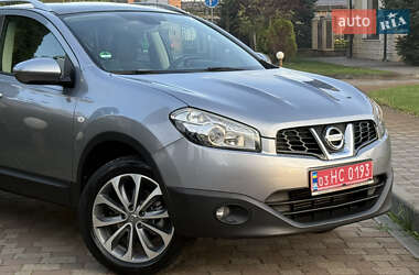 Позашляховик / Кросовер Nissan Qashqai 2011 в 