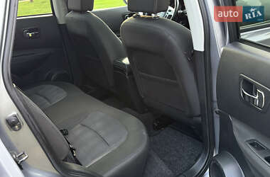 Позашляховик / Кросовер Nissan Qashqai 2011 в 