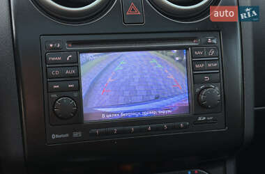 Позашляховик / Кросовер Nissan Qashqai 2011 в 