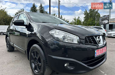 Внедорожник / Кроссовер Nissan Qashqai 2013 в 