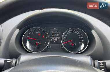 Внедорожник / Кроссовер Nissan Qashqai 2011 в 