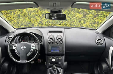 Внедорожник / Кроссовер Nissan Qashqai 2011 в 