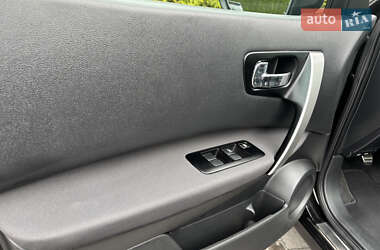 Внедорожник / Кроссовер Nissan Qashqai 2011 в 
