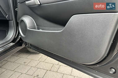 Внедорожник / Кроссовер Nissan Qashqai 2011 в 