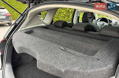 Внедорожник / Кроссовер Nissan Qashqai 2011 в 