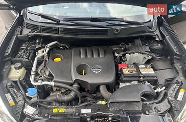 Внедорожник / Кроссовер Nissan Qashqai 2011 в 