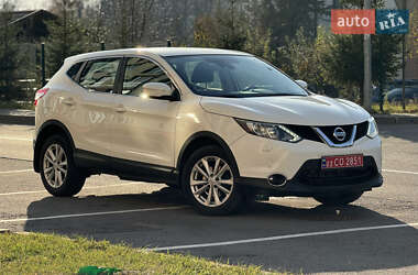 Внедорожник / Кроссовер Nissan Qashqai 2014 в 