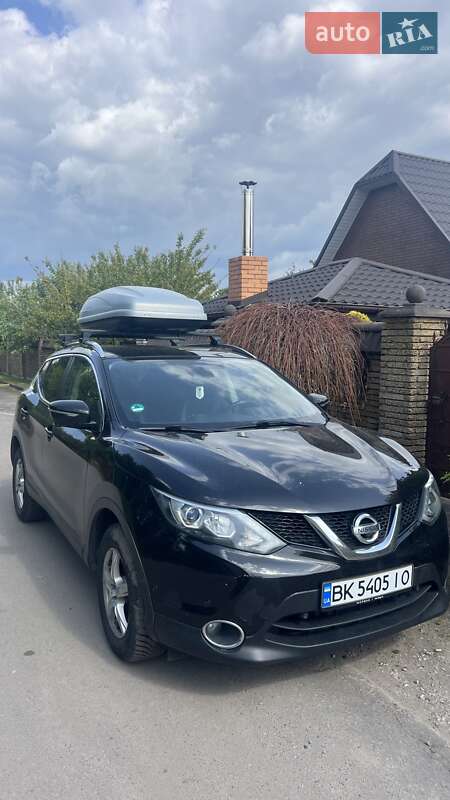 Внедорожник / Кроссовер Nissan Qashqai 2014 в Ровно