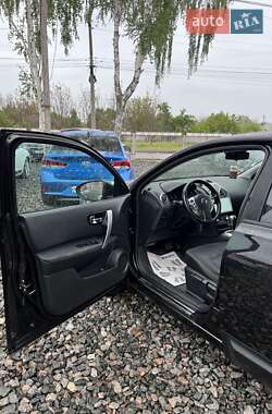 Позашляховик / Кросовер Nissan Qashqai 2010 в 