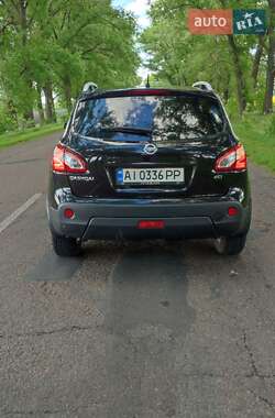 Внедорожник / Кроссовер Nissan Qashqai 2012 в 