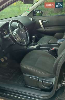 Внедорожник / Кроссовер Nissan Qashqai 2012 в 