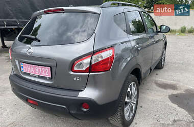 Позашляховик / Кросовер Nissan Qashqai 2013 в 