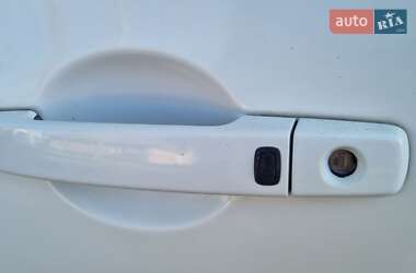 Внедорожник / Кроссовер Nissan Qashqai 2012 в 