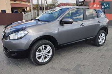 Внедорожник / Кроссовер Nissan Qashqai 2012 в 