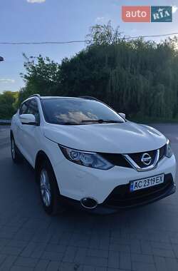 Внедорожник / Кроссовер Nissan Qashqai 2014 в 