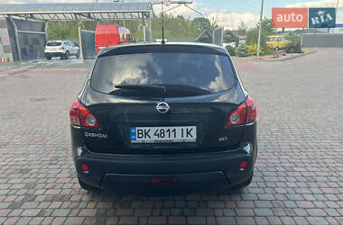 Внедорожник / Кроссовер Nissan Qashqai 2009 в 