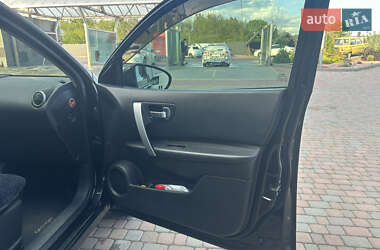 Внедорожник / Кроссовер Nissan Qashqai 2009 в 