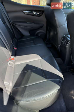 Позашляховик / Кросовер Nissan Qashqai 2014 в 