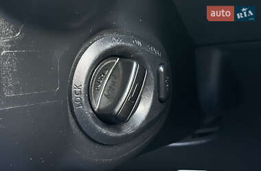 Внедорожник / Кроссовер Nissan Qashqai 2012 в 