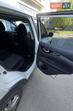 Внедорожник / Кроссовер Nissan Qashqai 2014 в 