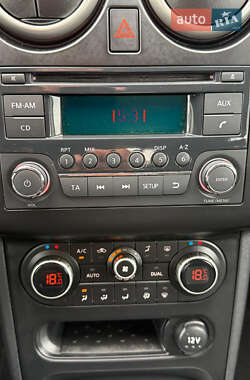 Внедорожник / Кроссовер Nissan Qashqai 2011 в 