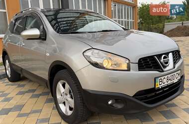 Позашляховик / Кросовер Nissan Qashqai 2011 в 