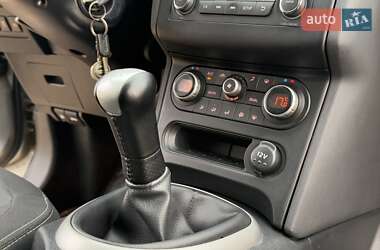 Позашляховик / Кросовер Nissan Qashqai 2011 в 