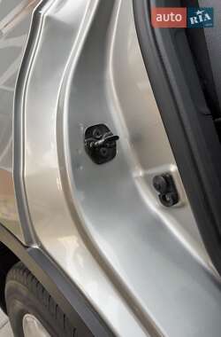 Позашляховик / Кросовер Nissan Qashqai 2011 в 