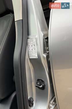 Позашляховик / Кросовер Nissan Qashqai 2011 в 