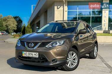 Внедорожник / Кроссовер Nissan Qashqai 2014 в Днепре
