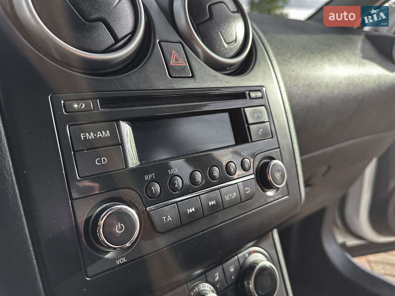 Позашляховик / Кросовер Nissan Qashqai 2013 в Самборі