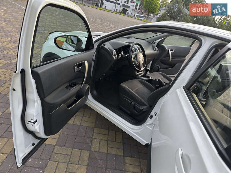 Позашляховик / Кросовер Nissan Qashqai 2013 в Самборі