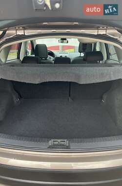Внедорожник / Кроссовер Nissan Qashqai 2012 в 