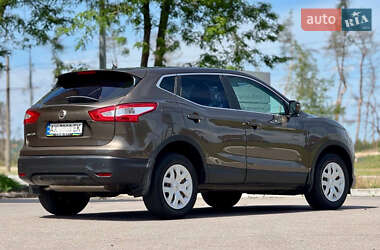 Внедорожник / Кроссовер Nissan Qashqai 2016 в Харькове