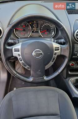 Внедорожник / Кроссовер Nissan Qashqai 2012 в 