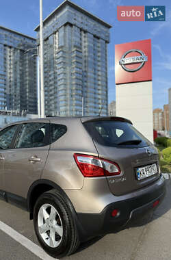 Внедорожник / Кроссовер Nissan Qashqai 2013 в 