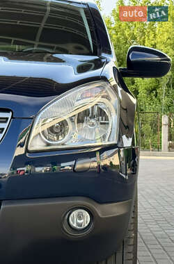 Позашляховик / Кросовер Nissan Qashqai 2010 в 