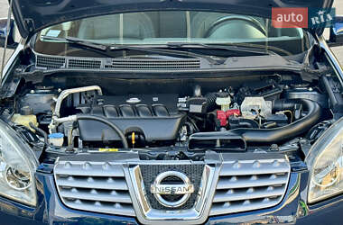 Позашляховик / Кросовер Nissan Qashqai 2010 в 