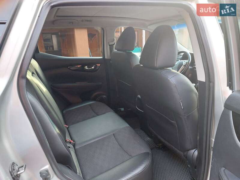Позашляховик / Кросовер Nissan Qashqai 2014 в Мукачевому