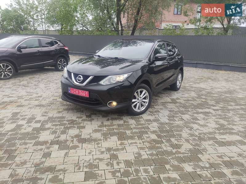 Внедорожник / Кроссовер Nissan Qashqai 2014 в 