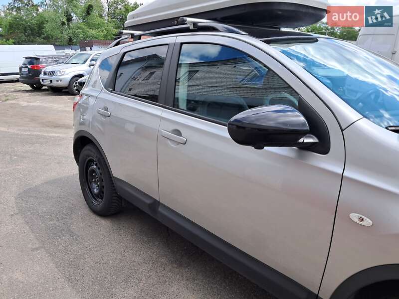 Внедорожник / Кроссовер Nissan Qashqai 2013 в Киеве