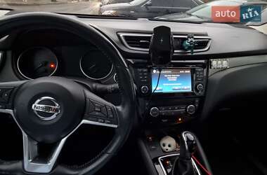 Внедорожник / Кроссовер Nissan Qashqai 2018 в 
