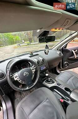 Внедорожник / Кроссовер Nissan Qashqai 2012 в 