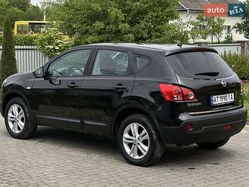 Позашляховик / Кросовер Nissan Qashqai 2010 в Коломиї