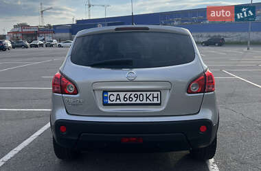 Внедорожник / Кроссовер Nissan Qashqai 2007 в 