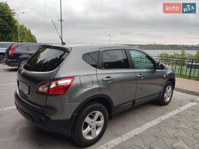 Внедорожник / Кроссовер Nissan Qashqai 2013 в Тернополе