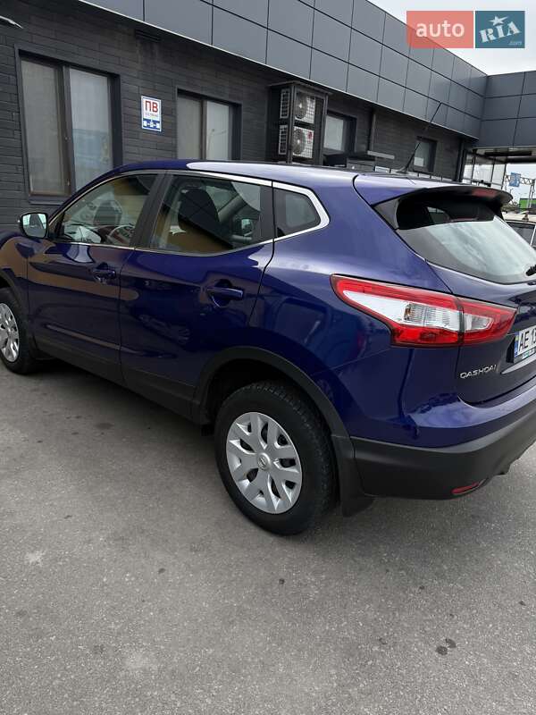 Позашляховик / Кросовер Nissan Qashqai 2017 в 