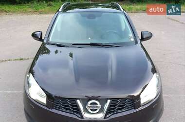Внедорожник / Кроссовер Nissan Qashqai 2011 в 