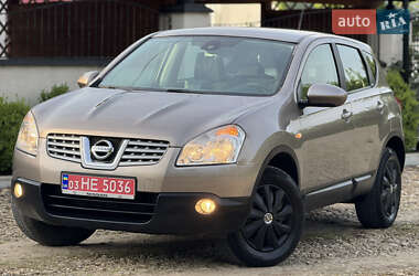 Внедорожник / Кроссовер Nissan Qashqai 2009 в 