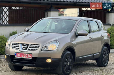 Внедорожник / Кроссовер Nissan Qashqai 2009 в 